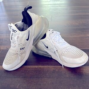 Nike Air 270